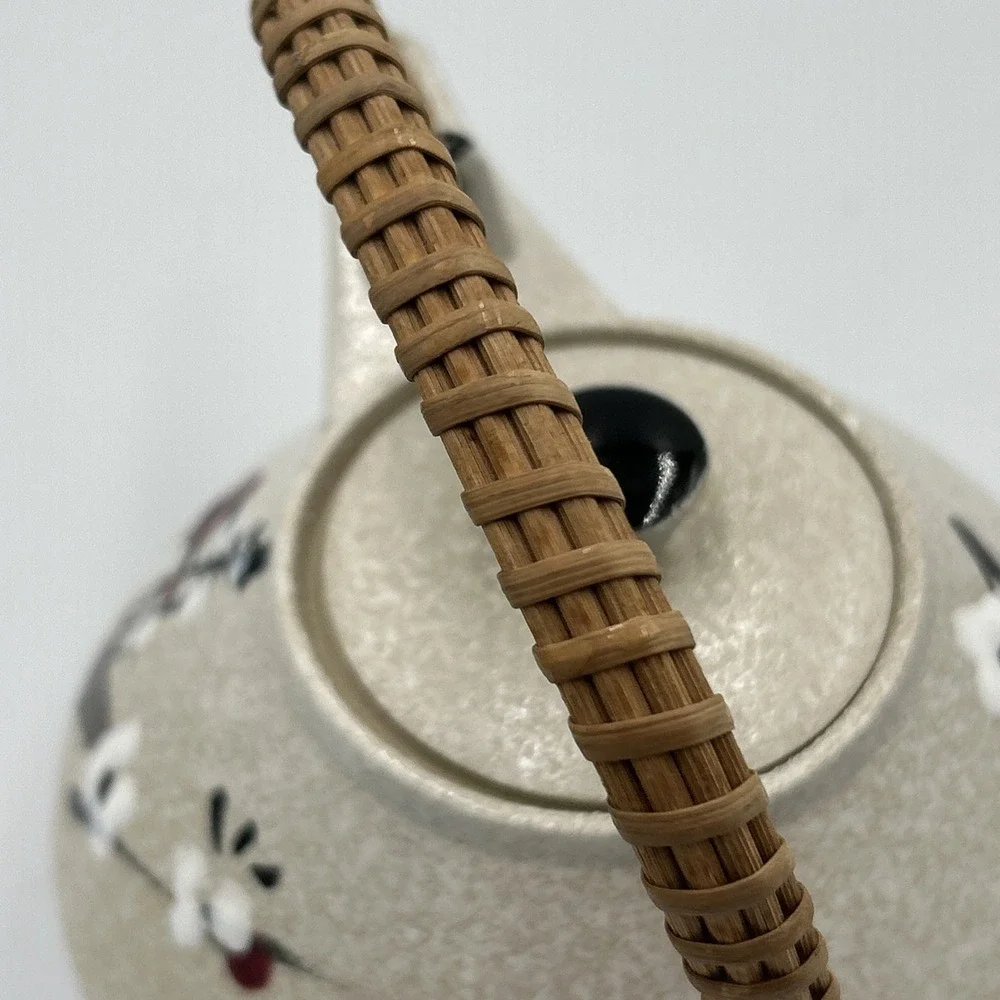 VTG Japanese‎ Teapot & 4 Cups Set Bamboo Handle Stoneware RED WHITE BLACK FLORAL